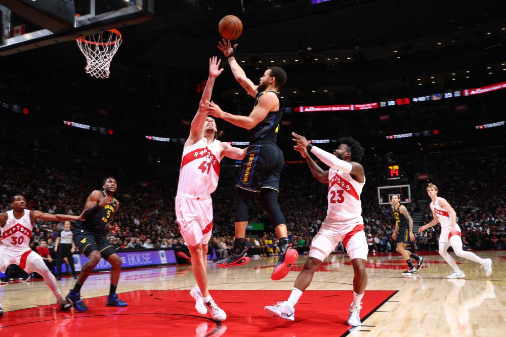 对阵卫冕冠 对阵卫冕冠