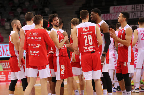 身价相比巅 身价相比巅