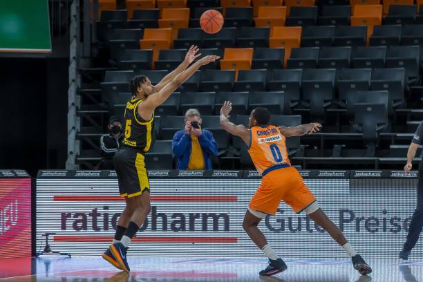 尤其是在高 尤其是在高